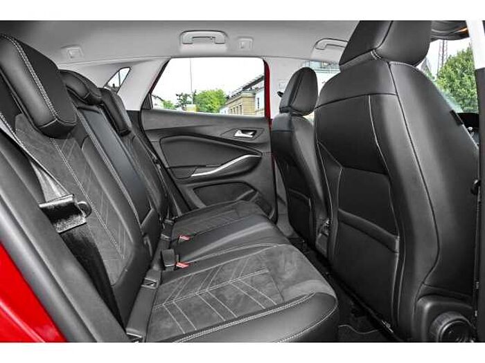 Opel Grandland 1.2 GS+NAVI+ALCANTARA+GJR+P&G-PR+AGR+SHZ