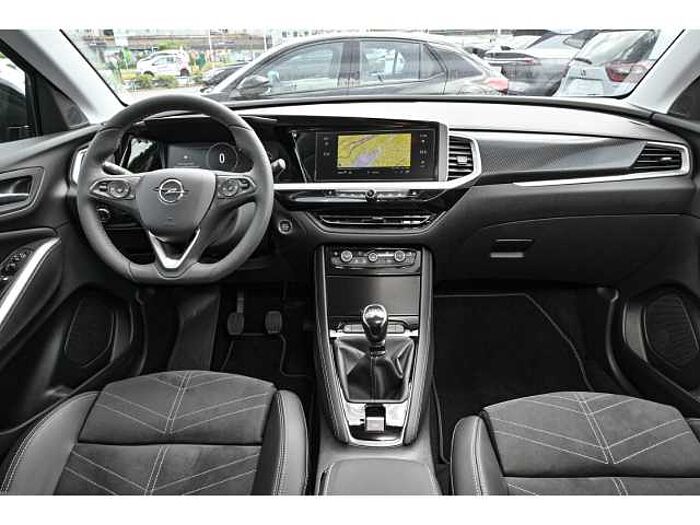 Opel Grandland 1.2 GS+NAVI+ALCANTARA+GJR+P&G-PR+AGR+SHZ
