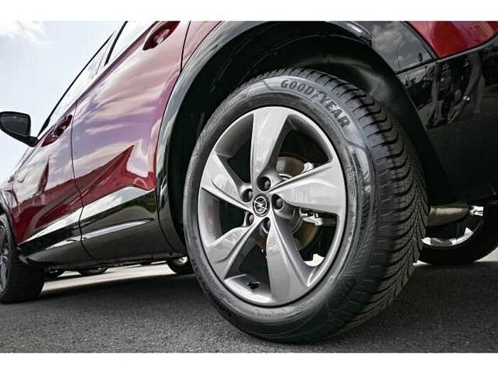 Opel Grandland 1.2 GS+NAVI+ALCANTARA+GJR+P&G-PR+AGR+SHZ
