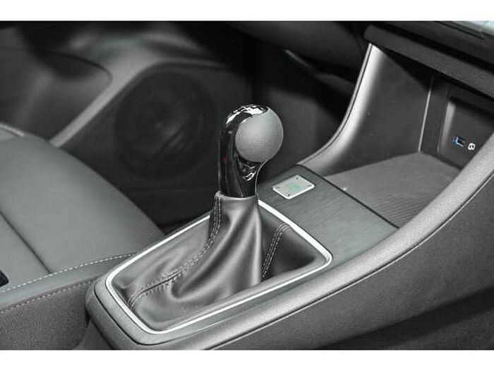 MG ZS 1.5 Comfort Navi Digitales Cockpit 360 Kamera LED Apple CarPlay