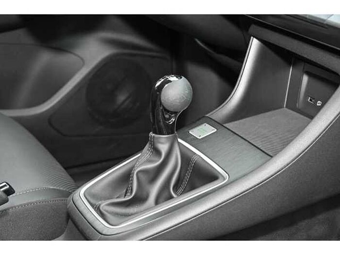 MG ZS 1.5 Comfort+ALLWETTER+Navi Digitales Cockpit 360 Kamera LED Apple CarPlay