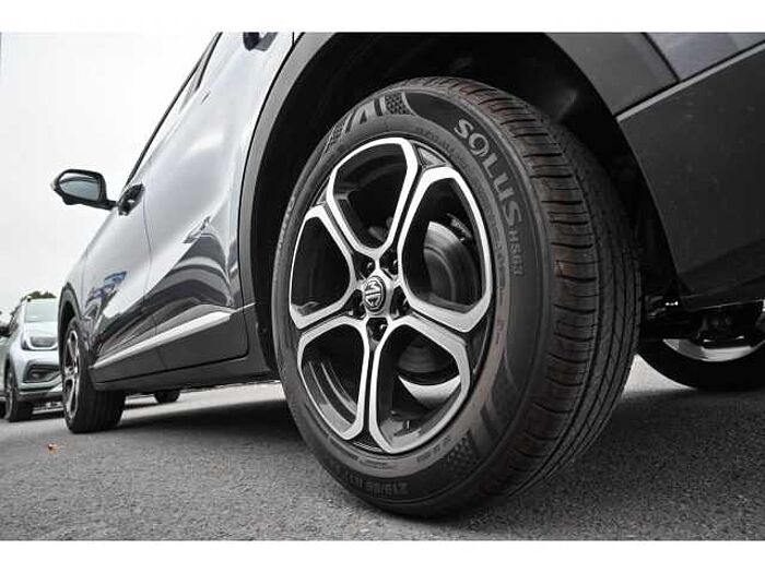 MG ZS 1.5 Comfort+ALLWETTER+Navi Digitales Cockpit 360 Kamera LED Apple CarPlay