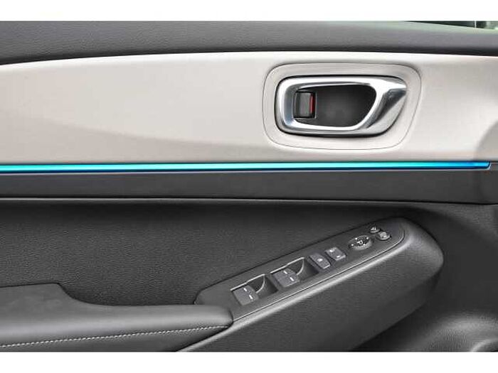 Honda HR-V 1.5 ADVANCE STYLE PLUS NAVI+SHZ+LRH+EL. HECKKLAPPE