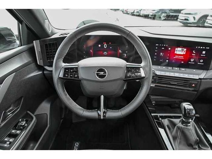 Opel Astra 1.2 GS+NAVI+SHZ+LRH+2xPDC+KEYLESS+360°KAM+ACC+