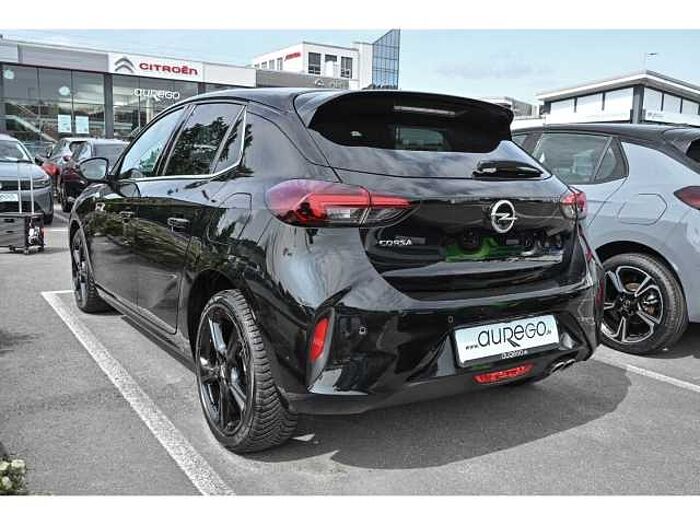 Opel Corsa 1.2(130PS)ULTIMATE AT+ALCANTARA+GJR+NAVI+PDC+I-LUX+SHZ+