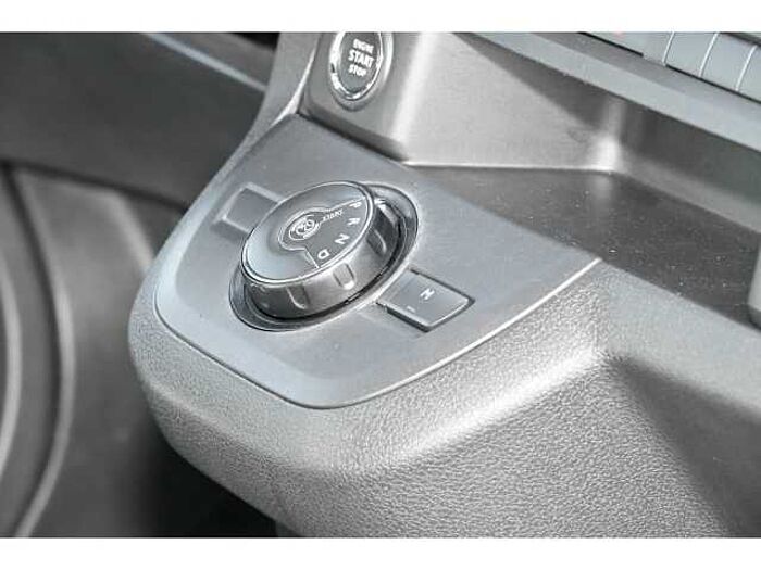 Opel Zafira Life INNOVATION AT+ERH.ZUL+AHK+GJR+P&G-PR+SH-PAKET2+