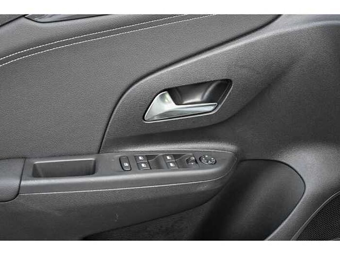 Opel Corsa 1.2 ELEGANCE+NAVI+SHZ+GJR+2xPDC+R-KAM+TWA+STYLE+17''ALU+