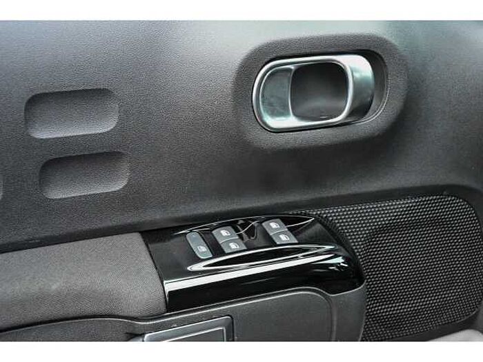 Citroen C3 MAX+NAVI+LED+KEYLESS+R-KAM+PDC+ALU+KLIMAAUTO+