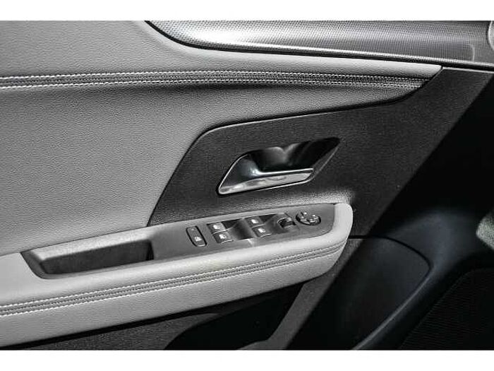 Opel Mokka 1.2 ELEGANCE AT+NAVI+GJR+SHZ+R-KAM+PDC+KLIMAAUTO+