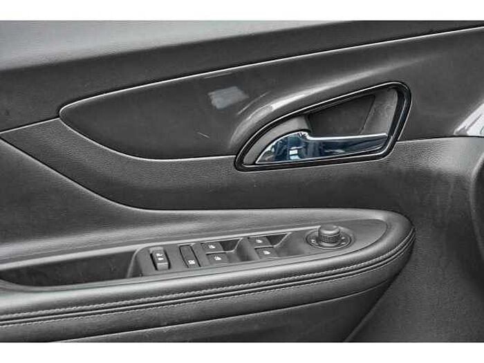 Opel Mokka 1.4 ULTIMATE+LEDER+NAVI+AGR+BOSE+2xKAM+