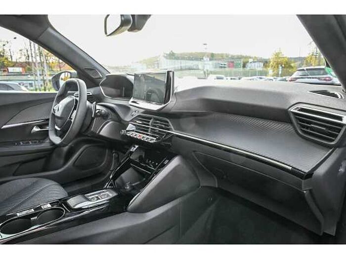 Peugeot 2008 ALLURE AT+NAVI+GJR+SHZ+2xPDC+ALU+