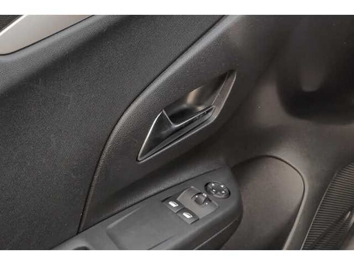 Opel Corsa-e EDITION+SHZ+PDC+SOLAR-PROTECT+KLIMAAUTO+DAB+
