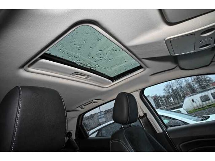 Ford EcoSport 1.0 ST-LINE+GJR+NAVI+XENON+PANO-SD+BEH. WSS+SHZ+