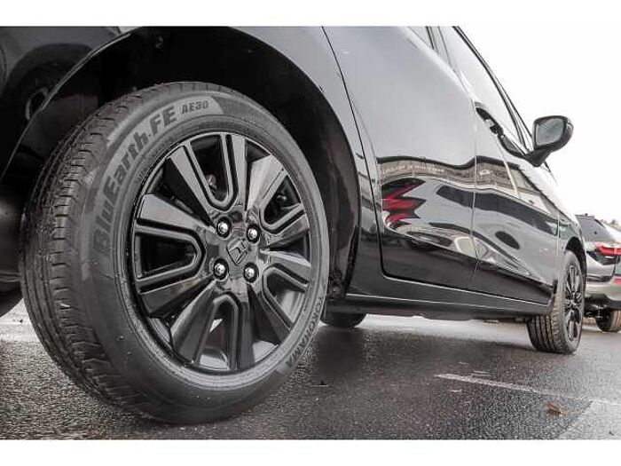 Honda Jazz i-MMD HYBRID 1.5 CVT ELEGANCE+LED+SHZ+ACC+