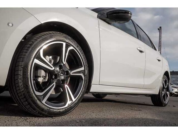 Opel Corsa GS 1.2 HYBRID(145 PS)+NAVI+KEYLESS+TWA+SHZ+2xPDC+17''ALU+