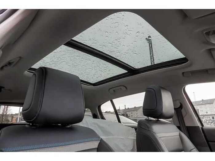 Citroen C5 Aircross SHINE PACK 225 AT+LEDER+AHK+PANO-SD+NAVI+WKR+