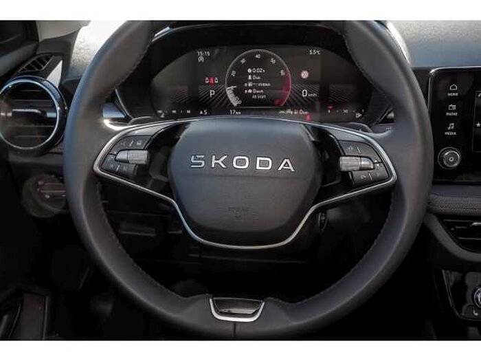 SKODA Fabia SELECTION+AT+SHZ+LRH+R-KAM+PDC+APPLE+