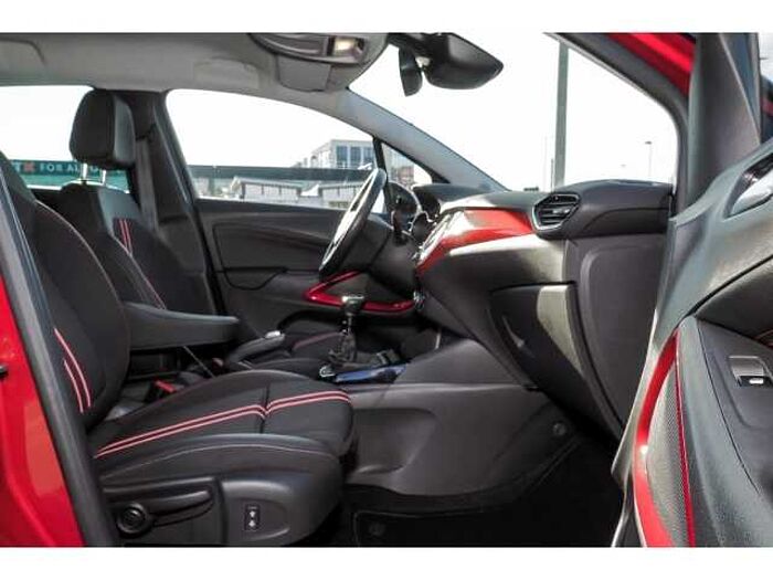 Opel Crossland 1.2(130PS) GS LINE+NAVI+2xPDC+R-KAM+BEH.WSS+GJR+SHZ
