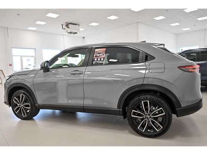 Honda HR-V Hybrid 1.5 Elegance Magic Seats STZ V Einparkhilfe vorne hinten