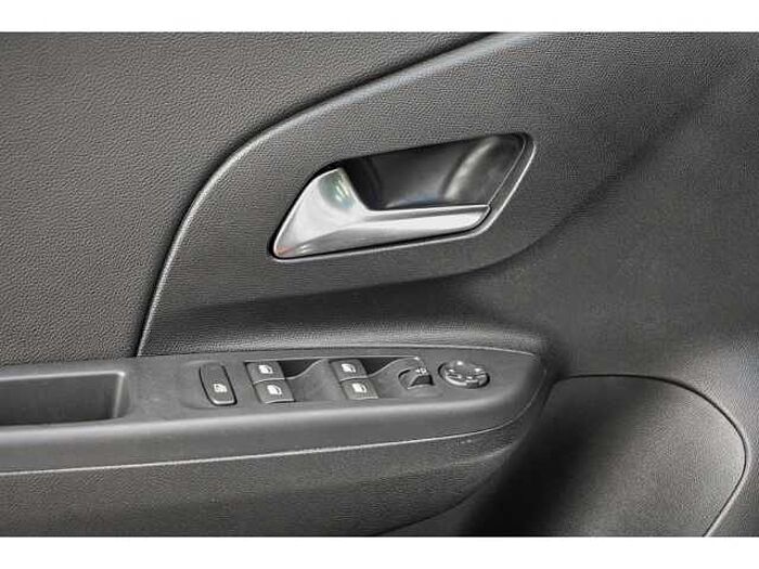 Opel Corsa Opel 1.2 GS AT+SHZ+LRH+LED+ACC+APPLE+