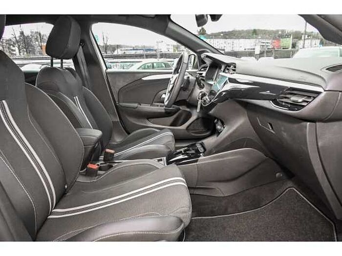 Opel Corsa Opel 1.2 GS AT+SHZ+LRH+LED+ACC+APPLE+
