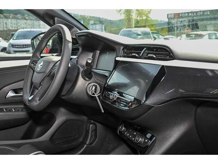 Opel Corsa F GS Hybrid (110 PS)-AT+RÜCKFAHRKAMERA+SHZ+LHZ+LED+PDC+