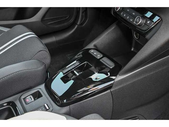 Opel Corsa F GS Hybrid (110 PS)-AT+RÜCKFAHRKAMERA+SHZ+LHZ+LED+PDC+