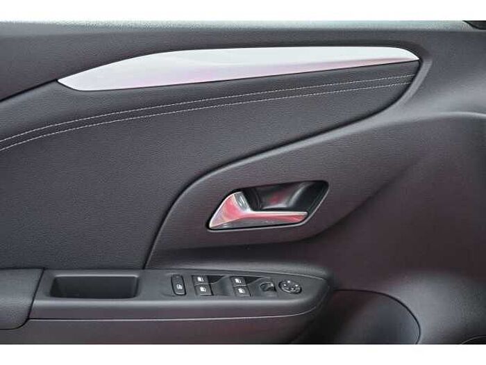 Opel Corsa F GS Hybrid (110 PS)-AT+RÜCKFAHRKAMERA+SHZ+LHZ+LED+PDC+