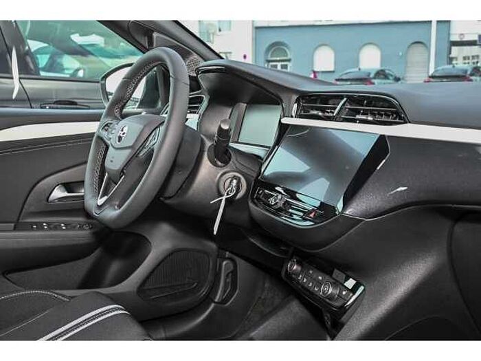 Opel Corsa F GS Hybrid (110 PS)-AT+RÜCKFAHRKAMERA+SHZ+LHZ+LED+PDC+