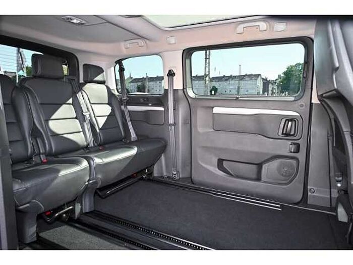 Opel Zafira Life INNOVATION AT+ERH. ZUL+AHK+GJR+P&G-PR+SH-PAKET2+