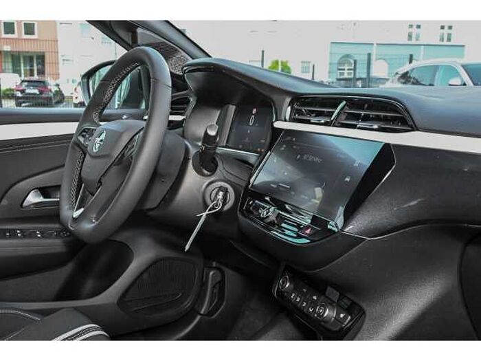 Opel Corsa F GS Hybrid (110 PS)-AT+RÜCKFAHRKAMERA+SHZ+LHZ+LED+PDC+