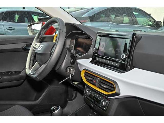 SEAT Ibiza Style 1.0 TSI +SHZ+KLIMAAUT+PDC+KAMERA+LED