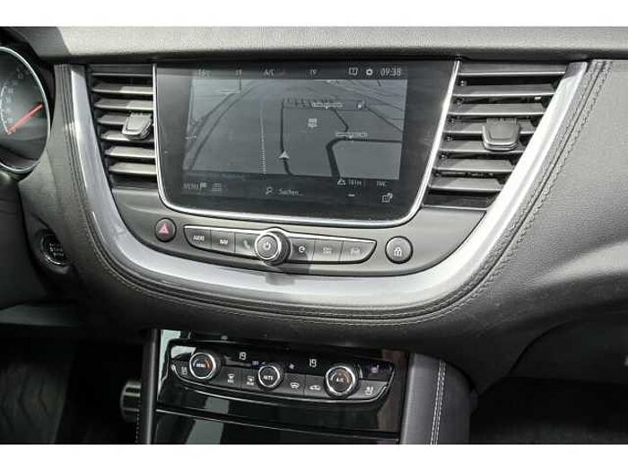 Opel Grandland ULTIMATE Plug-in-Hybrid4+NAVI+LEDER+ASS+WINTERRÄDER+STANDHEIZUNG