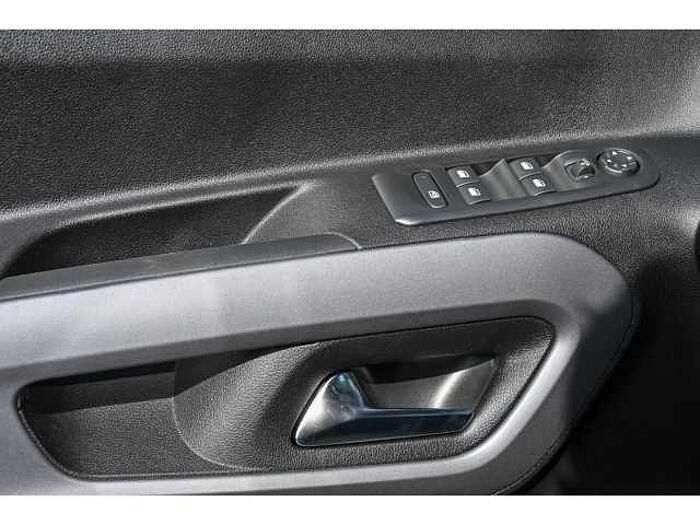Citroen Berlingo Plus+KLIMAAUTOM.+ALU+LHZ*APPLE CARPLAY+ANDROID AUTO