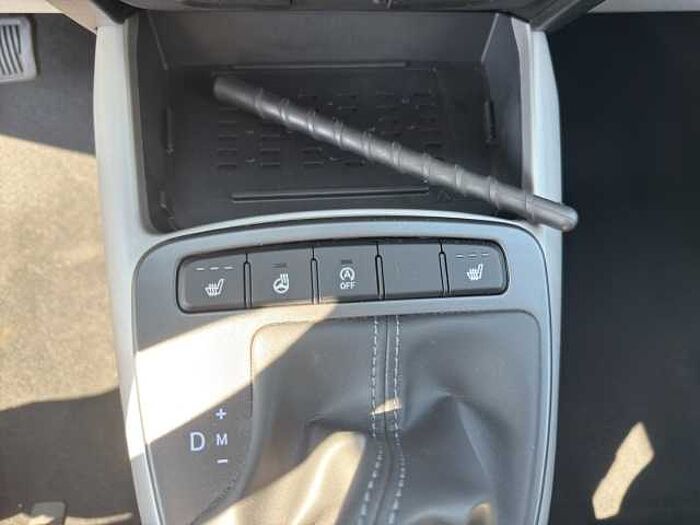Hyundai i10 1.2 PRIME AT+NAVI+WR+SHZ+LRH+R-KAM+KLIMAAUTO+