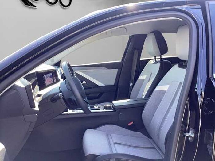Opel Astra 1.2 ELEGANCE AT+GJR+AGR+BEH.WSS+SHZ+ANA+