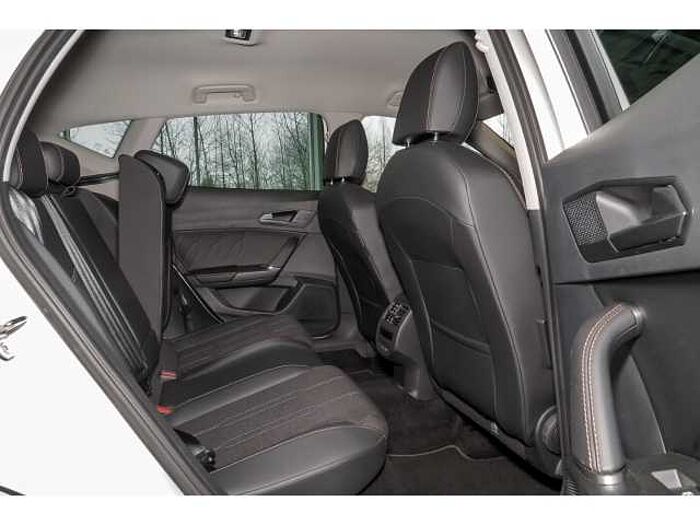 CUPRA Formentor 1.5 TSI+E. HECKK. +AHK+KEYLESS+CARPLAY+SHZ+DAB+RFK