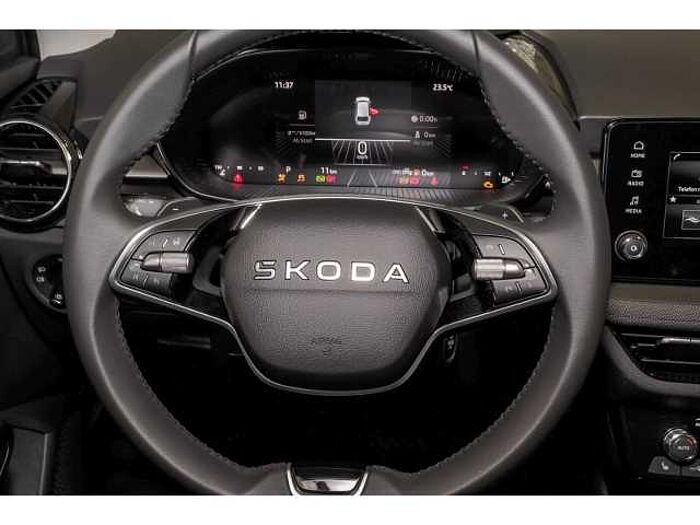 SKODA Fabia Selection+AUTOMATIK+CARPLAY+R-KAM+PDC+S/L Hzg+