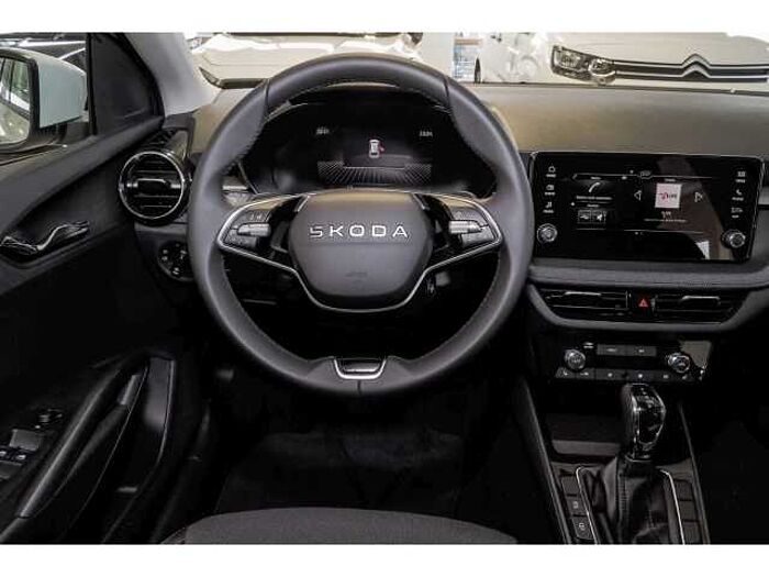 SKODA Fabia Selection+AUTOMATIK+CARPLAY+R-KAM+PDC+S/L Hzg+