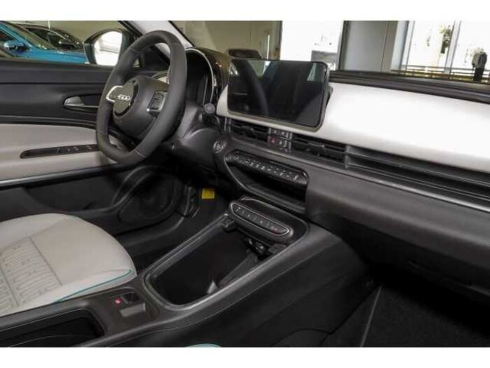 Fiat 600 Hybrid La Prima +LEDER+LED+SHZ+NAVI+R-KAM+eKLAPPE+