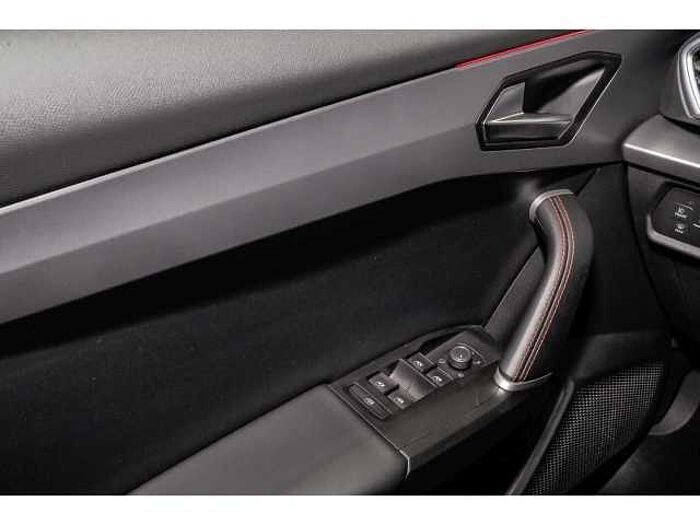 SEAT Leon FR 1.4 e-Hybrid DSG+NAVI+CARPL+R-KAM+S/LHzg+