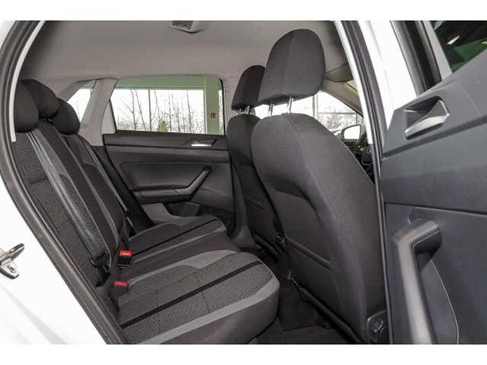 Volkswagen Polo VI Highline+NAVI+SHZ+PDC+KLIMAAUTO+CARPLAY+