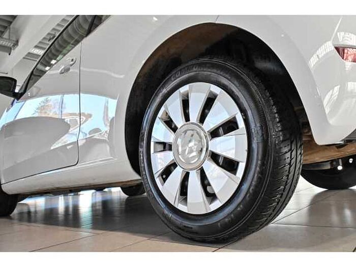 Volkswagen up! KLIMA+BLUETOOTH+DAB+START&STOP+