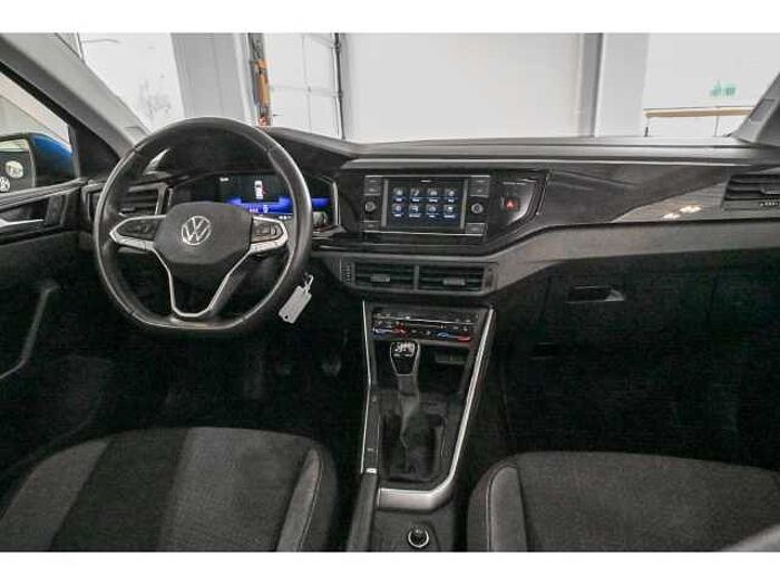 Volkswagen Polo 1.0 TSI Life+CARPLAY+S Hzg+PDC v/h+LED+ACC+