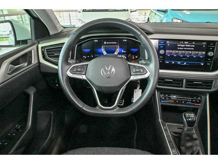 Volkswagen Polo VI Move +Sitz-HZG.+DAB+CARPLAY+PDC+Bluetooth+
