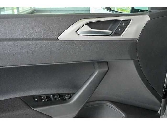 Volkswagen Polo VI Move +Sitz-HZG.+DAB+CARPLAY+PDC+Bluetooth+