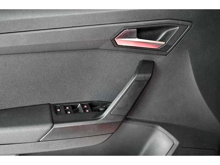 SEAT Arona Style 1.0 TSI+CARPLAY+SiHzg+PDC+LED+KLIMAAUT+