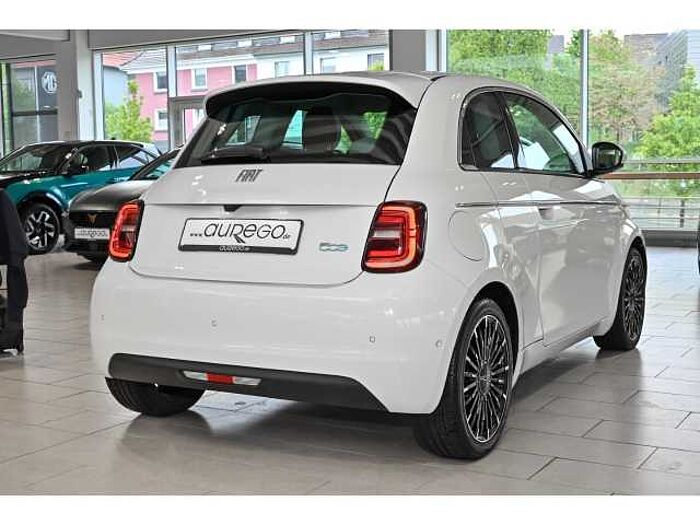 Fiat 500e La Prima 3+1+NAVI+CARPL+S Hzg+R-KAM+2xPDC+BLIND SPOT+