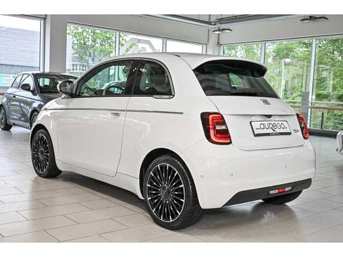 Fiat 500e La Prima 3+1+NAVI+CARPL+S Hzg+R-KAM+2xPDC+BLIND SPOT+