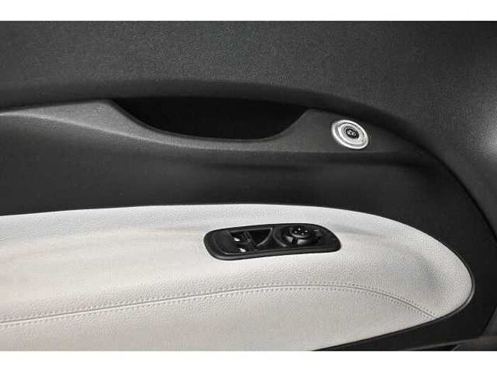 Fiat 500e La Prima 3+1+NAVI+CARPL+S Hzg+R-KAM+2xPDC+BLIND SPOT+